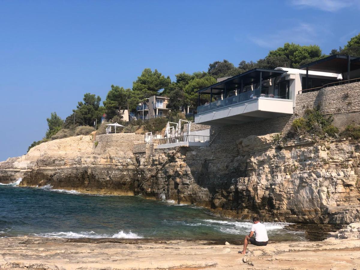 Apartments By The Sea Pula Buitenkant foto
