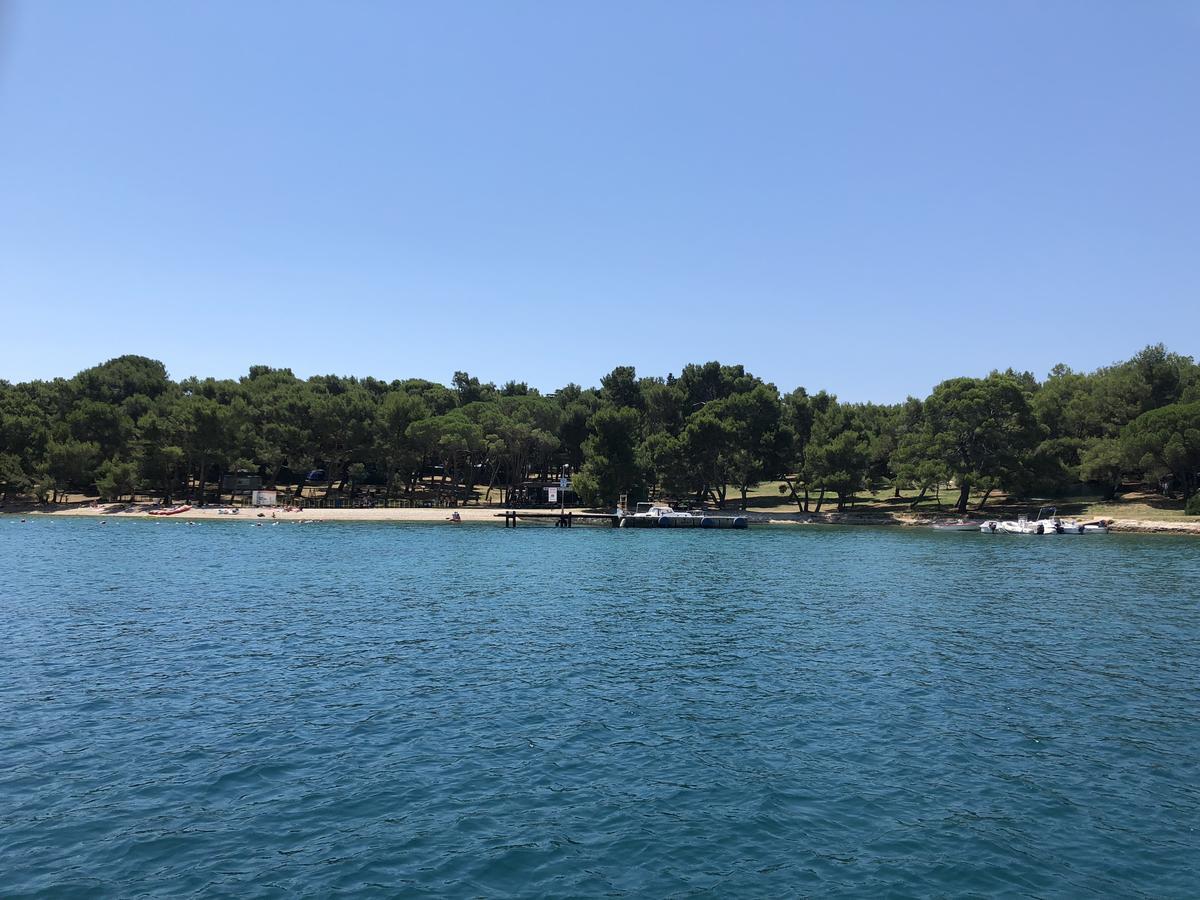 Apartments By The Sea Pula Buitenkant foto